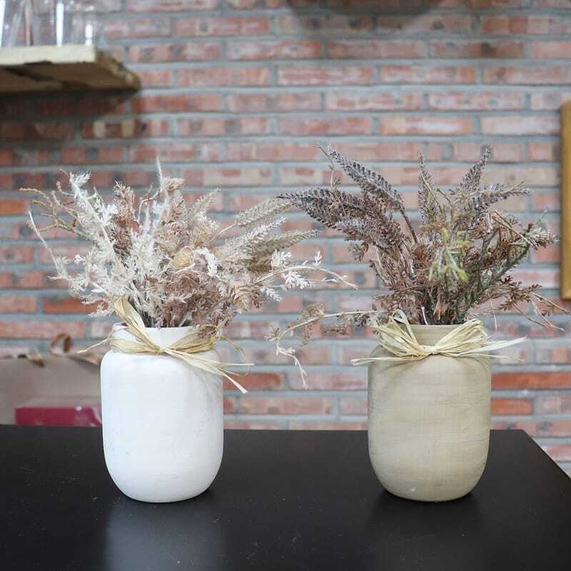 Willow &amp; Silk Artificial 28cm Set of 2 Dried Flowers in Ceramic Pots