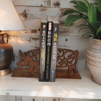 Willow &amp; Silk Cast Iron Fleur Pig Bookends Set 9x11x14cm