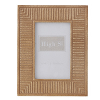 Willow &amp; Silk Belle Scolloped 8x10 Photoframe 25x2x30c